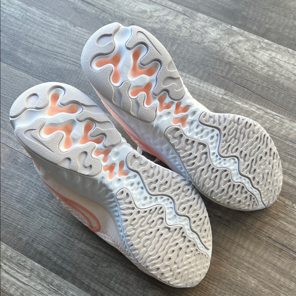 Nike Renew Women's Pink Running Shoes - Picture 4 of 6